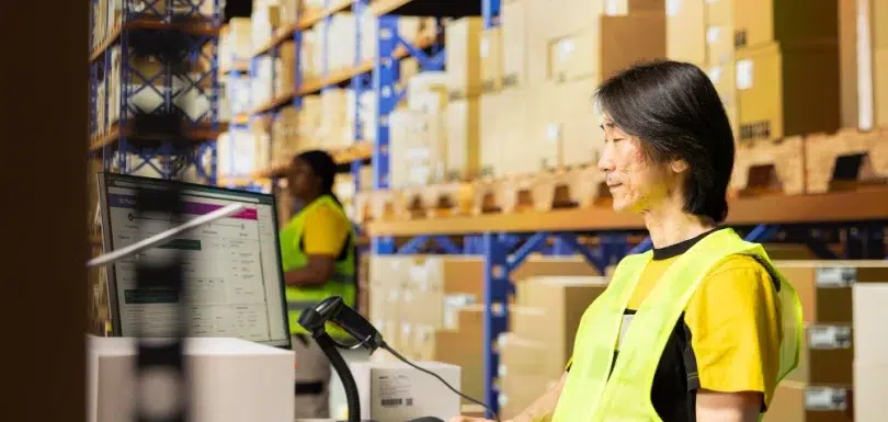 How to Set Up a Wireless Network in a Large Warehouse