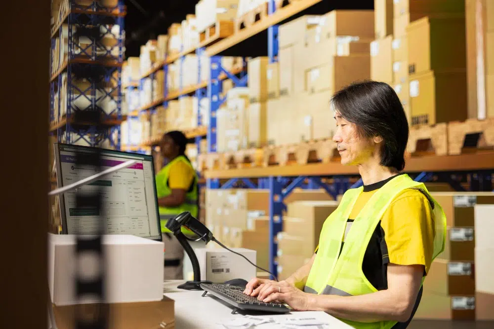 How to Set Up a Wireless Network in a Large Warehouse